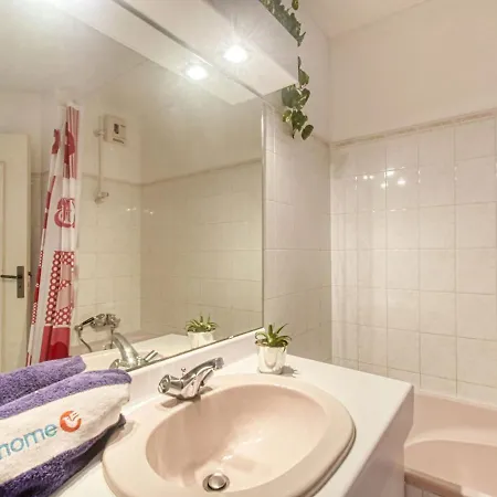 Le Consul-2 By Interhome Apartament Fréjus