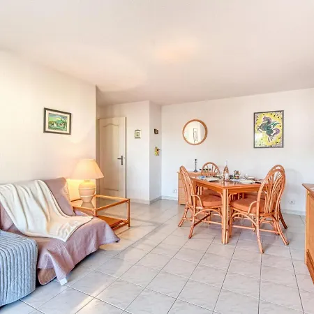Appartement Le Consul-2 By Interhome Fréjus
