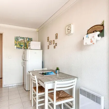 Appartement Le Consul-2 By Interhome