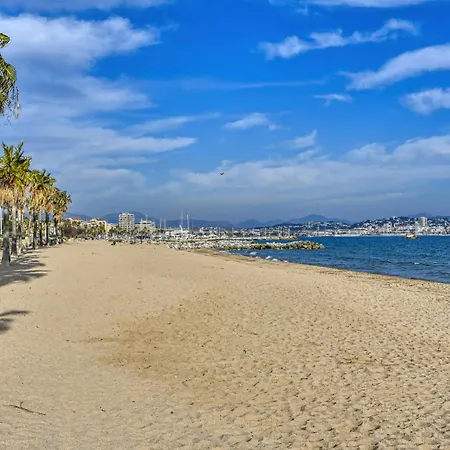 Appartement Le Consul-2 By Interhome Fréjus