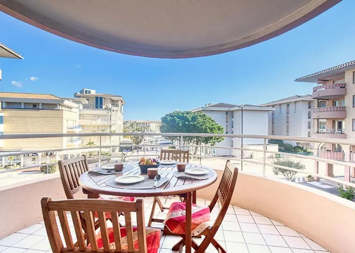 Le Consul-2 By Interhome Fréjus